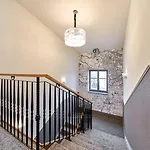 32 Old Town 4*