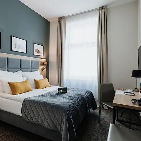 Hotel 32 Old Town