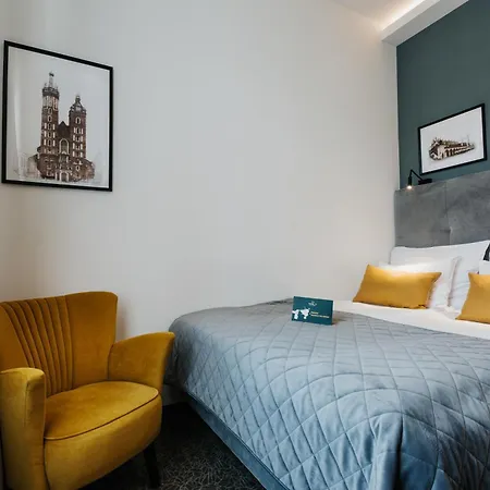 Hotell 32 Old Town 4*