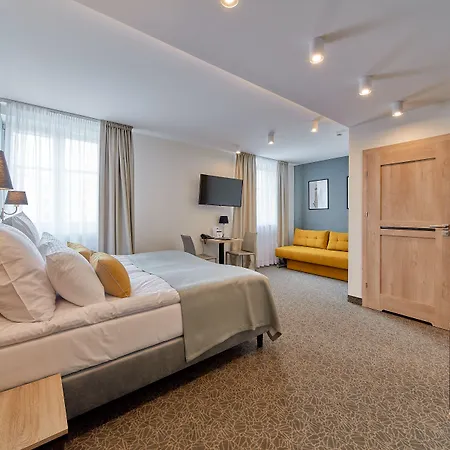 32 Old Town 4* Kraków