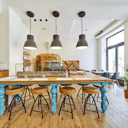 Hotel 32 Old Town 3*