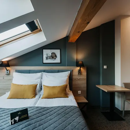 32 Old Town Hotel Cracóvia