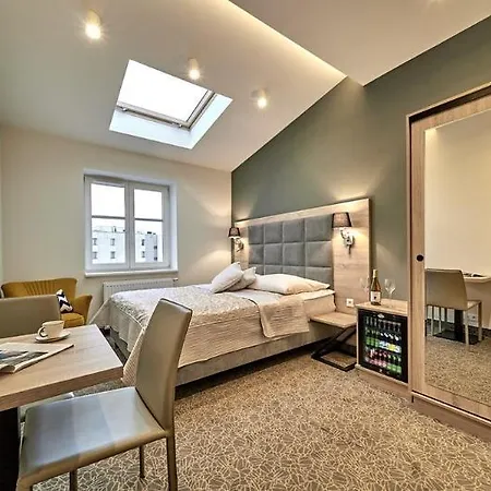 Hotel 32 Old Town 3*