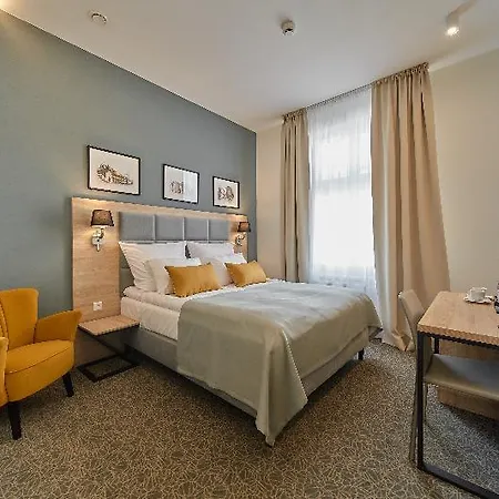 Hotel 32 Old Town 3*