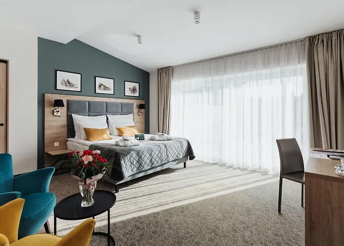 32 Old Town מלון 4*