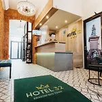 32 Old Town Szálloda 4*