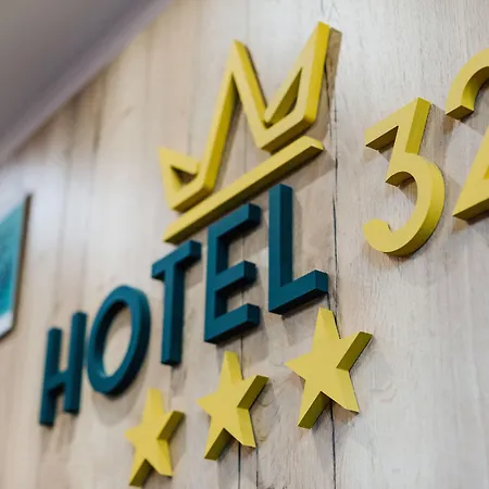 32 Old Town Szálloda 4*