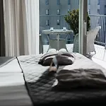 Ξενοδοχείο 32 Old Town 4*