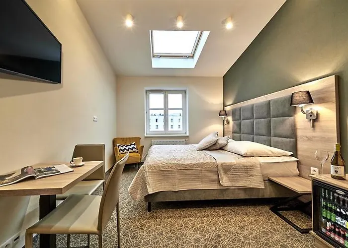 Hotel 32 Old Town 4*