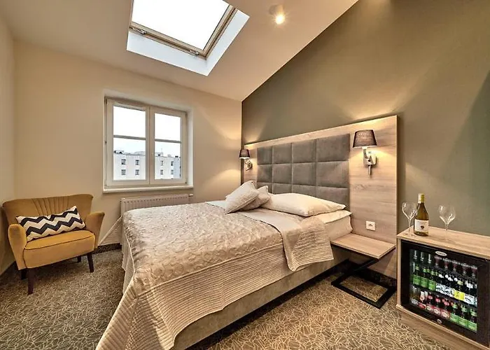 Hotel 32 Old Town 4*