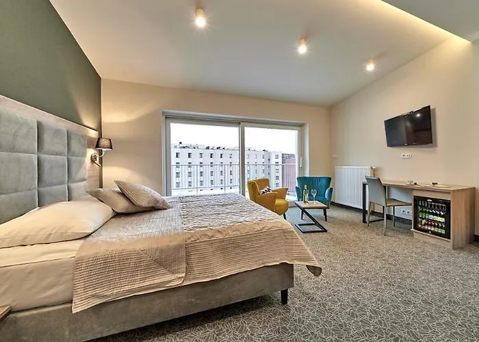 Hotel 32 Old Town 4*